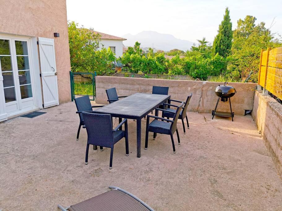 Charmant Appartement, T2 50M2, A Biguglia Екстериор снимка